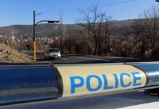 По данни на полицията няма сериозно пострадали при пътния инцидентТринайсет