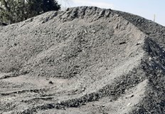 Полицаи заловиха двама мъже откраднали 20 тона фрезован асфалт от