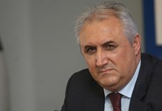Българските политици с всяка година стават все по арогантни към