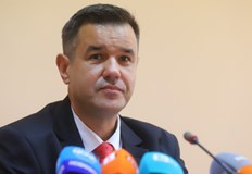 Отстъпката от 25 стотинки за литър гориво ще продължи до