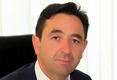 Близо 20 удара са нанесени на Шинаси СюлейманКметът на Община Кирково Шинаси Сюлейман е