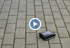 Случаят е от монтанското село СмоляновциВърнат портфейл с пари и