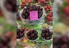 Малките купички в предната част на снимката са по 12