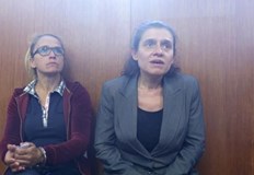 Двете жени са съгласни да работят като помощници в домакинство