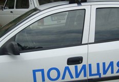 Бутилките с незаконен алкохол са установени на търговски щанд и