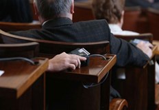 Народното събрание прие на първо четене промени в Закона за семейни помощи за децаОсновният мотив