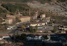 Близо 14 000 души са пряко заетите в отрасъла други