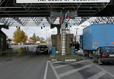 Поради ремонт на пътната настилка на ГКПП Видин е въведена временна