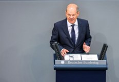 Пред Бундестага Олаф Шолц добави че продължаването на работата по