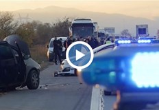 Инцидентът стана на 107 и км в съботаКритично остава състоянието на