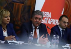 Той припомни че на 7 януари 2014 с решение на