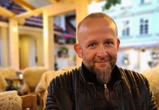 Цинизмът тържествува днесИван Гешев ще си закичи една десиславаиванчева на