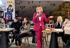 71 жени сред които Нешка Робева Анна Заркова и Мая Манолова се