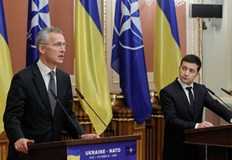 Ролята на алианса е да подкрепя Киев допълни Столтенберг Украйна