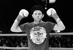 Лекарите са се борили два дни за живота на шампиона