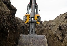 Двама от тях са извадениЧетирима работници са били затрупани при