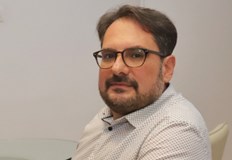 Вече седмици Борисов и ГЕРБ разиграват театър И дават учебникарски