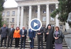 Ректорът благодари на студентите и партньорите на университета от бизнеса местните