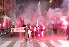Участниците скандират И преди и сега Македония е българска Български марш