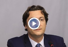 По думите му ръчното броене на разписките от машините застрашава