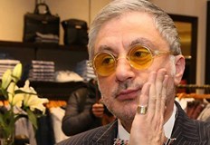 Експертиза на трупа на светския хроникьор е последният шанс да