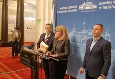 Най тъжното е че година и половина пътищата са неподдържани изтъкнаха