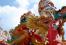 Подготвени са музикални и танцови изпълнения демонстрация на китайски бойни