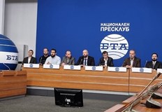 Допитването цели да се произнесе дали да бъде отложено въвеждането