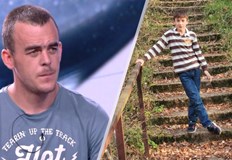 Днес Сашко е в добро настроение и рисува сподели баща