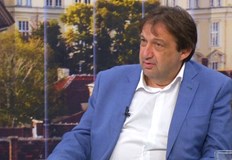 Държавата е правила така че да се строи с много