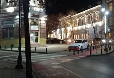 Липсващото колче е на улица Славянска Точно пред офиса на застрахователно