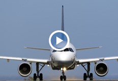 Има двама загинали и десетки ранениДвама пожарникари загинаха а 20