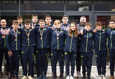 Плувците от клуб Ирис спечелиха 2 златни 2 сребърни и