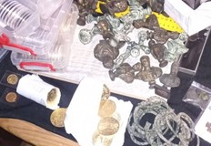 Задържаха седем участници в групата за търсене държане и трафик на