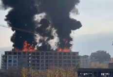 Огромен стълб дим се вижда от Околовръстния пътГолям пожар гори в София Огънят