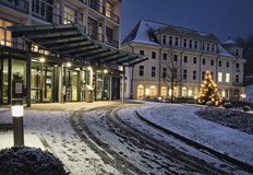 Новогодишните празненства средно излизат по 230 240 лева на