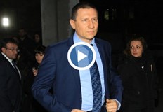 Хората са били държани в робство карани са да извършват