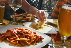 Мярката не е заради кризата а заради спецификата на работата