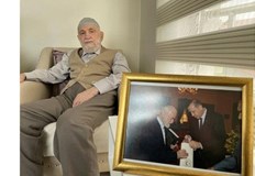 Мюзекка Гюрбюз е роден през 1930 година в Русе и