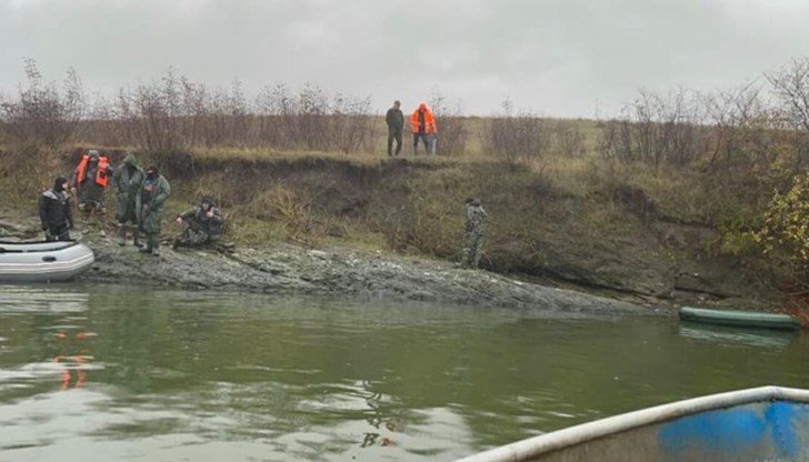 По-рано днес беше намерена лодката им, но от тях няма и следа