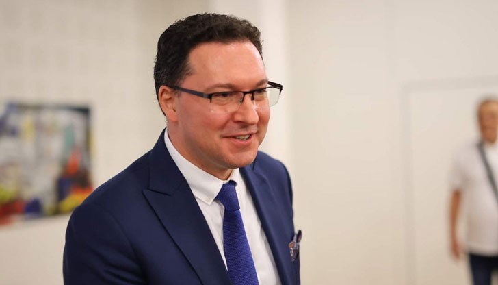 България трябва да поддържа непрекъснато внимание предвид нестабилността и военния конфликт близо до границите ни, отбеляза Даниел Митов България трябва да поддържа непрекъснато внимание предвид нестабилността и военния конфликт близо до границите ни, отбеляза Даниел Митов