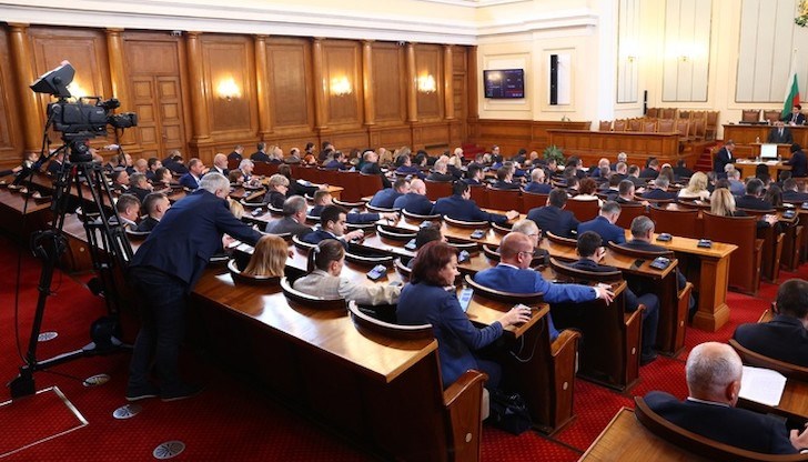 Предложението вече е прието от ресорната парламентарна комисия по енергетика и остава да бъде гласувано от депутатите
