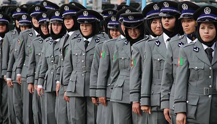 „Дамското звено“ в МВР на Афганистан има за цел предотвратяване на протести и събирания на жени