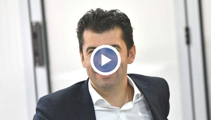 Експремиерът куфее на парчето "Депутата Христо"