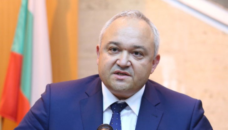 Предложихме увеличаване на щата с Гранична полиция с 1260 човека - това е направено, подчерта Демерджиев по време на изслушване в Народното събрание Предложихме увеличаване на щата с Гранична полиция с 1260 човека - това е направено, подчерта Демерджиев по време на изслушване в Народното събрание