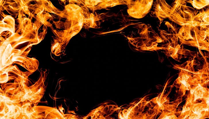 Ранен е служител, държал писмото-бомба в момента на взрива Ранен е служител, държал писмото-бомба в момента на взрива