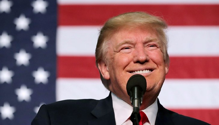 Необичайно ранното обявяване на желанието му за президентска кандидатура може да има за цел да отблъсне други потенциални претенденти