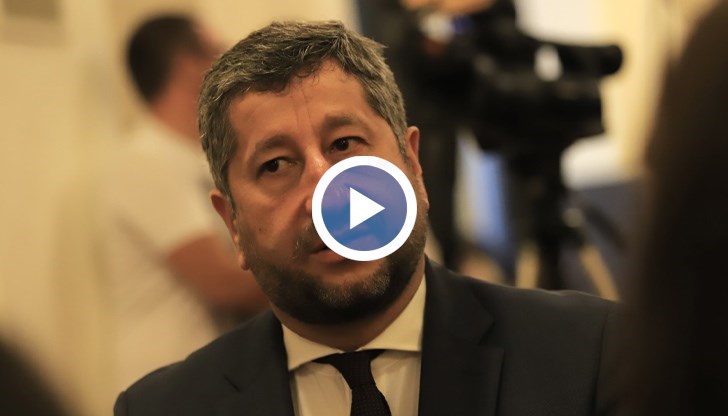 ГЕРБ се правят на глухи по тази тема, защото им е неудобно, каза още Христо Иванов