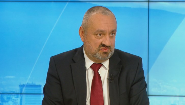 Ясен Тодоров обясни, че според действащия закон няма как в подобен случай прокуратурата да претендира за умисъл на престъплението