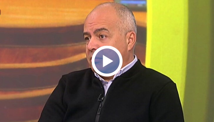 "Петков ще трябва да съди цялата парламентарна група", допълва депутатът от БСП